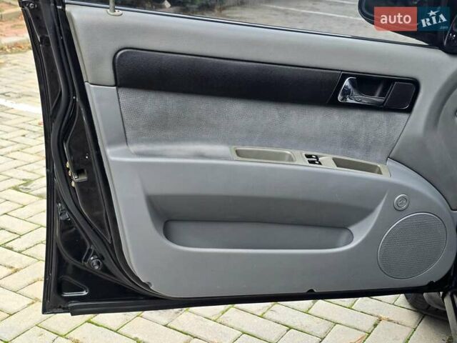 Чорний Шевроле Лачетті, об'ємом двигуна 1.8 л та пробігом 240 тис. км за 3600 $, фото 6 на Automoto.ua