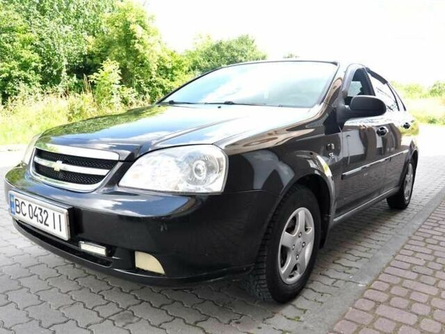 Черный Шевроле Лачетти, объемом двигателя 1.6 л и пробегом 245 тыс. км за 2999 $, фото 3 на Automoto.ua