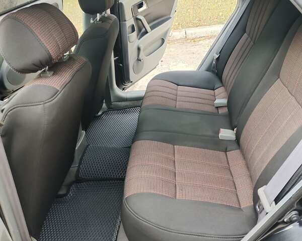 Черный Шевроле Лачетти, объемом двигателя 1.8 л и пробегом 265 тыс. км за 4600 $, фото 25 на Automoto.ua