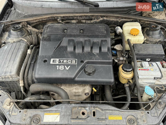 Черный Шевроле Лачетти, объемом двигателя 1.6 л и пробегом 260 тыс. км за 2900 $, фото 11 на Automoto.ua