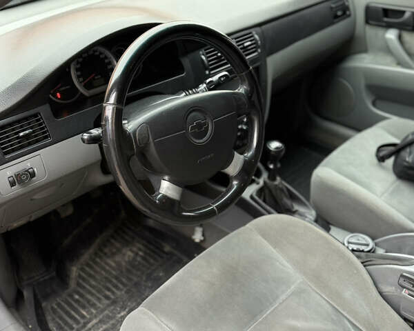 Черный Шевроле Лачетти, объемом двигателя 1.6 л и пробегом 260 тыс. км за 2900 $, фото 10 на Automoto.ua