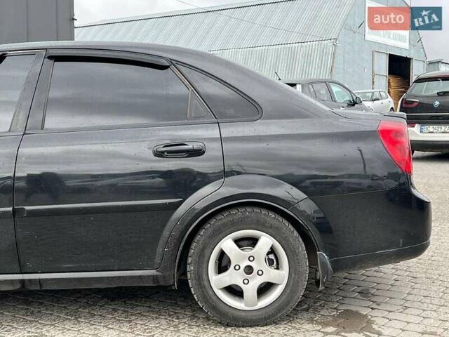 Черный Шевроле Лачетти, объемом двигателя 1.6 л и пробегом 247 тыс. км за 3890 $, фото 5 на Automoto.ua