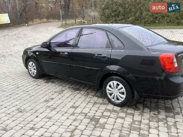 Черный Шевроле Лачетти, объемом двигателя 1.8 л и пробегом 200 тыс. км за 2900 $, фото 5 на Automoto.ua