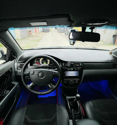 Черный Шевроле Лачетти, объемом двигателя 1.6 л и пробегом 218 тыс. км за 4800 $, фото 28 на Automoto.ua