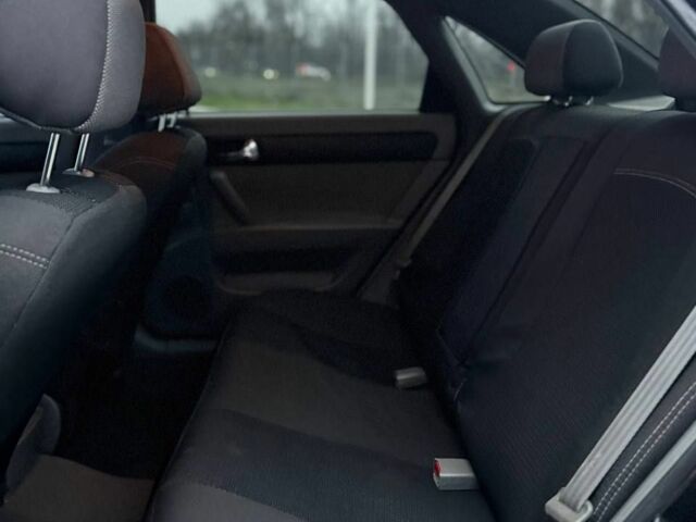 Чорний Шевроле Лачетті, об'ємом двигуна 0 л та пробігом 212 тис. км за 5200 $, фото 7 на Automoto.ua