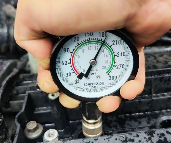 Черный Шевроле Лачетти, объемом двигателя 1.6 л и пробегом 226 тыс. км за 4815 $, фото 20 на Automoto.ua