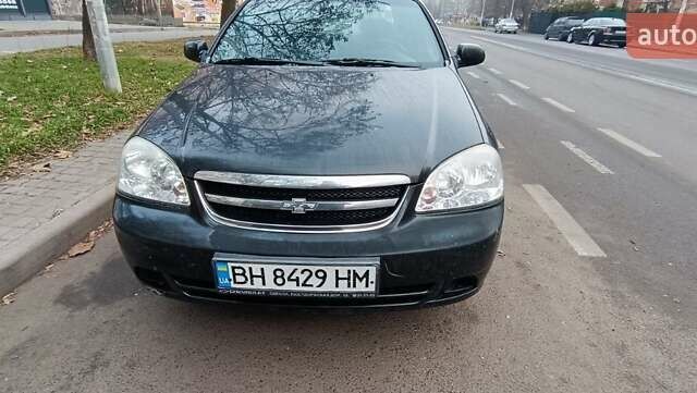 Черный Шевроле Лачетти, объемом двигателя 1.8 л и пробегом 212 тыс. км за 3600 $, фото 4 на Automoto.ua