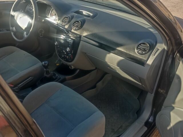 Черный Шевроле Лачетти, объемом двигателя 0 л и пробегом 114 тыс. км за 2300 $, фото 4 на Automoto.ua