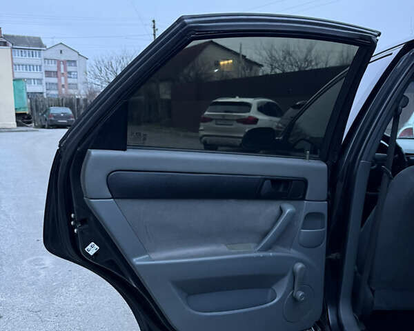 Черный Шевроле Лачетти, объемом двигателя 1.6 л и пробегом 233 тыс. км за 3750 $, фото 26 на Automoto.ua