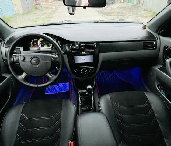 Чорний Шевроле Лачетті, об'ємом двигуна 1.6 л та пробігом 218 тис. км за 4800 $, фото 17 на Automoto.ua