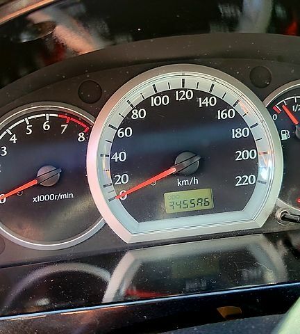 Черный Шевроле Лачетти, объемом двигателя 1.8 л и пробегом 345 тыс. км за 2200 $, фото 5 на Automoto.ua