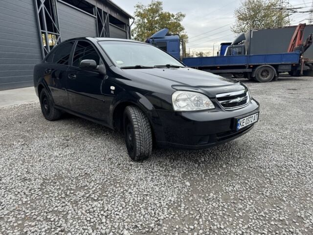 Черный Шевроле Лачетти, объемом двигателя 1.8 л и пробегом 222 тыс. км за 4099 $, фото 5 на Automoto.ua