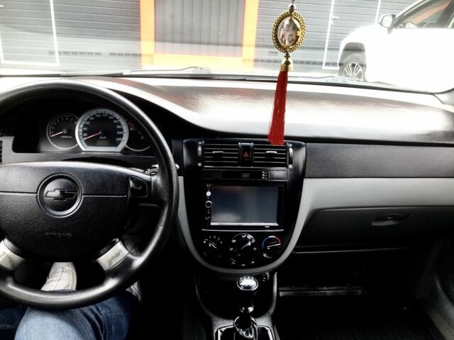 Черный Шевроле Лачетти, объемом двигателя 1.6 л и пробегом 198 тыс. км за 3600 $, фото 8 на Automoto.ua