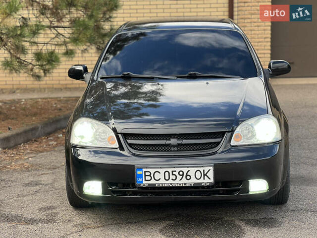 Черный Шевроле Лачетти, объемом двигателя 1.8 л и пробегом 248 тыс. км за 4250 $, фото 1 на Automoto.ua
