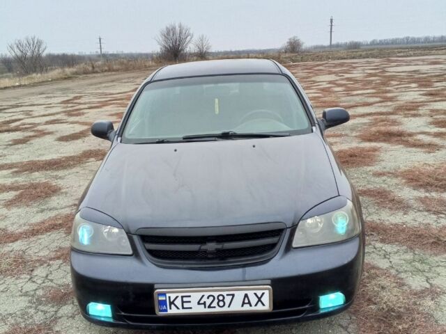 Черный Шевроле Лачетти, объемом двигателя 1.6 л и пробегом 233 тыс. км за 3650 $, фото 5 на Automoto.ua