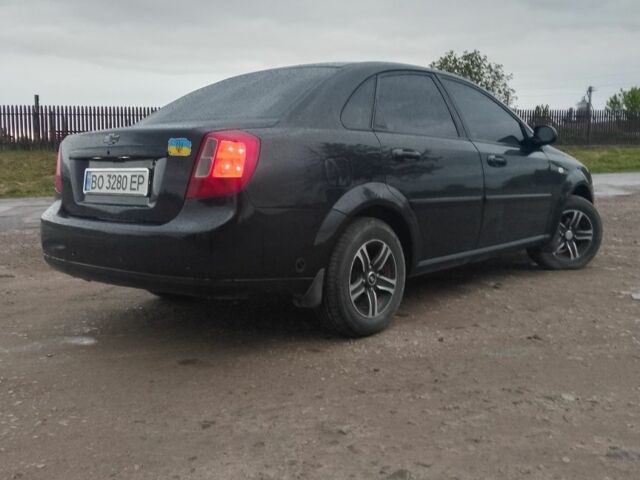 Черный Шевроле Лачетти, объемом двигателя 1.6 л и пробегом 250 тыс. км за 3900 $, фото 5 на Automoto.ua