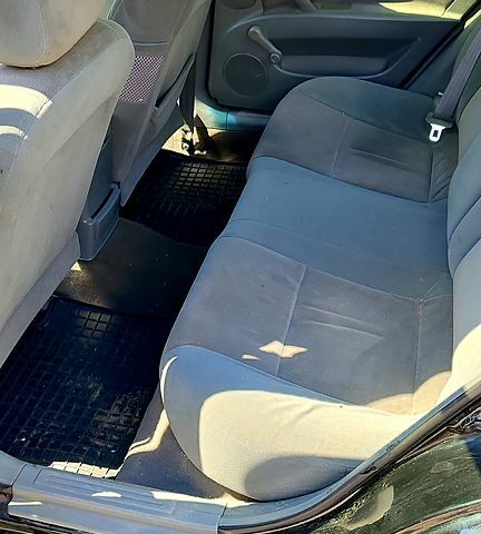 Черный Шевроле Лачетти, объемом двигателя 1.8 л и пробегом 345 тыс. км за 2200 $, фото 7 на Automoto.ua