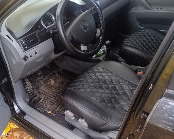 Чорний Шевроле Лачетті, об'ємом двигуна 1.8 л та пробігом 300 тис. км за 3500 $, фото 2 на Automoto.ua