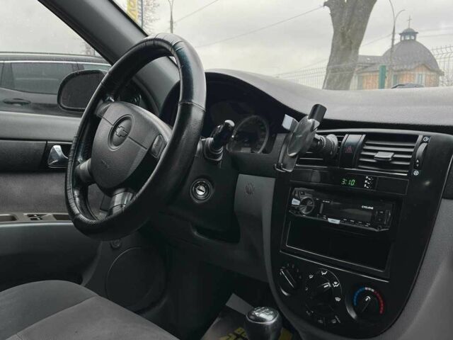 Чорний Шевроле Лачетті, об'ємом двигуна 1.8 л та пробігом 237 тис. км за 3600 $, фото 16 на Automoto.ua