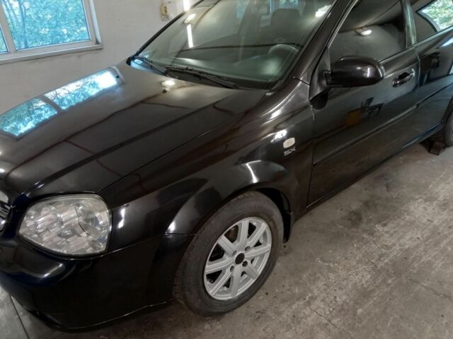 Черный Шевроле Лачетти, объемом двигателя 1.8 л и пробегом 204 тыс. км за 4450 $, фото 4 на Automoto.ua