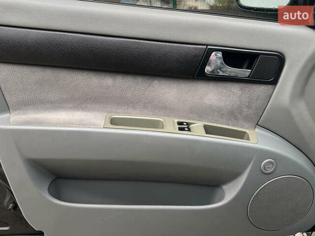 Черный Шевроле Лачетти, объемом двигателя 1.8 л и пробегом 237 тыс. км за 3600 $, фото 19 на Automoto.ua