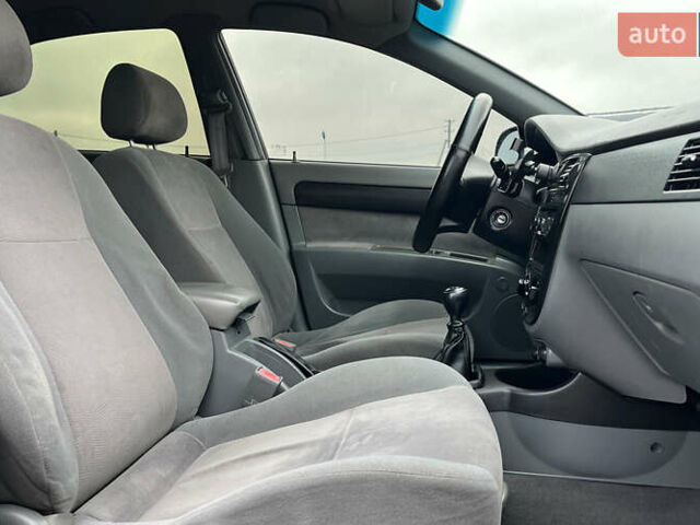 Черный Шевроле Лачетти, объемом двигателя 1.8 л и пробегом 237 тыс. км за 3600 $, фото 18 на Automoto.ua