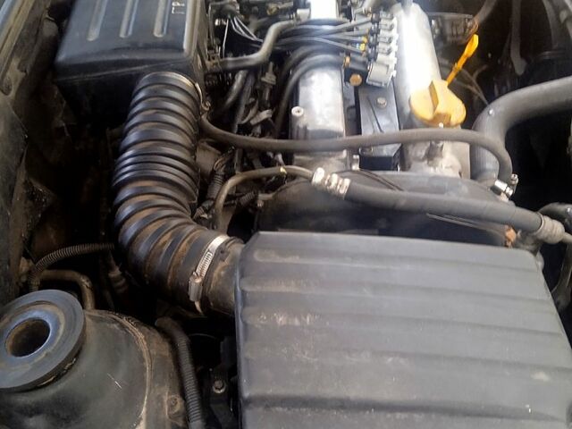 Черный Шевроле Лачетти, объемом двигателя 1.8 л и пробегом 0 тыс. км за 3500 $, фото 13 на Automoto.ua