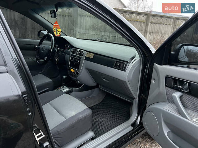 Черный Шевроле Лачетти, объемом двигателя 1.8 л и пробегом 243 тыс. км за 4489 $, фото 10 на Automoto.ua