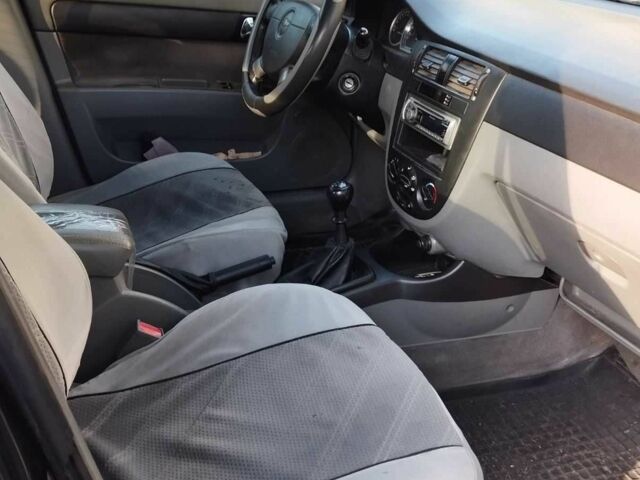 Черный Шевроле Лачетти, объемом двигателя 1.8 л и пробегом 367 тыс. км за 3500 $, фото 7 на Automoto.ua