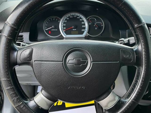 Чорний Шевроле Лачетті, об'ємом двигуна 1.8 л та пробігом 237 тис. км за 3600 $, фото 11 на Automoto.ua