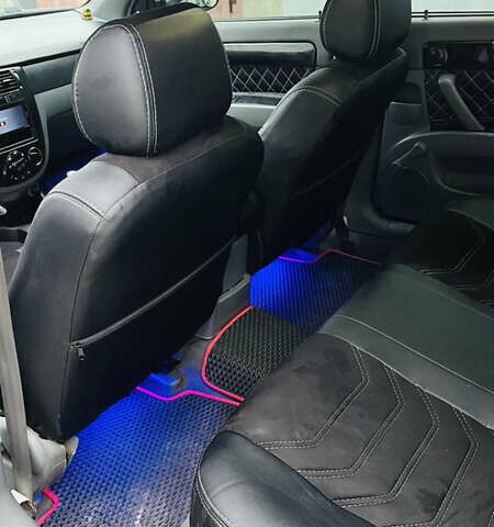 Черный Шевроле Лачетти, объемом двигателя 1.6 л и пробегом 218 тыс. км за 4800 $, фото 16 на Automoto.ua