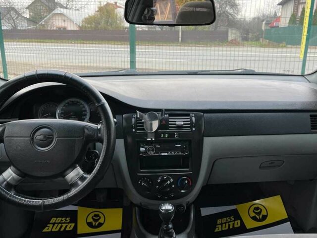 Чорний Шевроле Лачетті, об'ємом двигуна 1.8 л та пробігом 237 тис. км за 3600 $, фото 10 на Automoto.ua