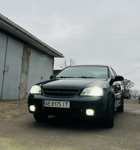 Черный Шевроле Лачетти, объемом двигателя 1.6 л и пробегом 218 тыс. км за 4800 $, фото 4 на Automoto.ua