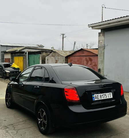 Черный Шевроле Лачетти, объемом двигателя 1.6 л и пробегом 218 тыс. км за 4800 $, фото 6 на Automoto.ua