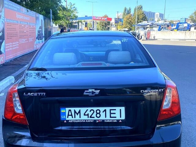 Черный Шевроле Лачетти, объемом двигателя 1.8 л и пробегом 293 тыс. км за 4200 $, фото 3 на Automoto.ua