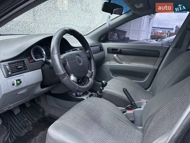 Черный Шевроле Лачетти, объемом двигателя 1.6 л и пробегом 107 тыс. км за 4800 $, фото 3 на Automoto.ua