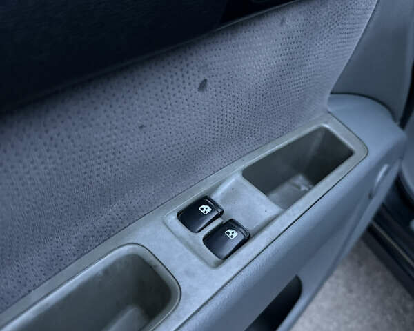 Черный Шевроле Лачетти, объемом двигателя 1.6 л и пробегом 233 тыс. км за 3750 $, фото 17 на Automoto.ua