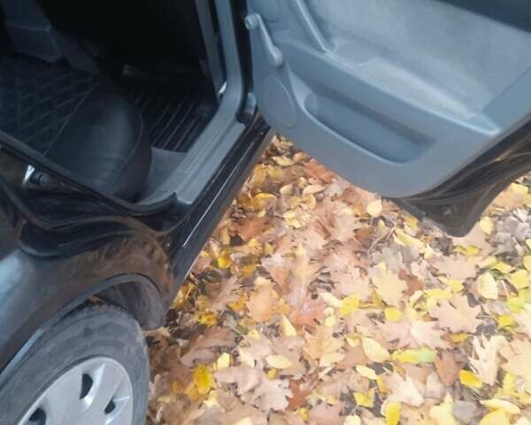 Чорний Шевроле Лачетті, об'ємом двигуна 1.8 л та пробігом 300 тис. км за 3500 $, фото 1 на Automoto.ua