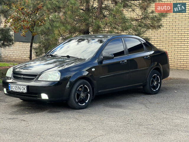 Черный Шевроле Лачетти, объемом двигателя 1.8 л и пробегом 248 тыс. км за 4250 $, фото 3 на Automoto.ua