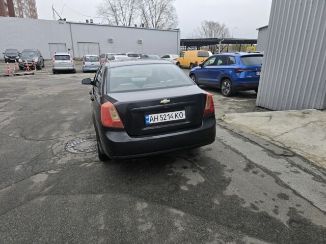 Черный Шевроле Лачетти, объемом двигателя 1.8 л и пробегом 230 тыс. км за 3400 $, фото 7 на Automoto.ua