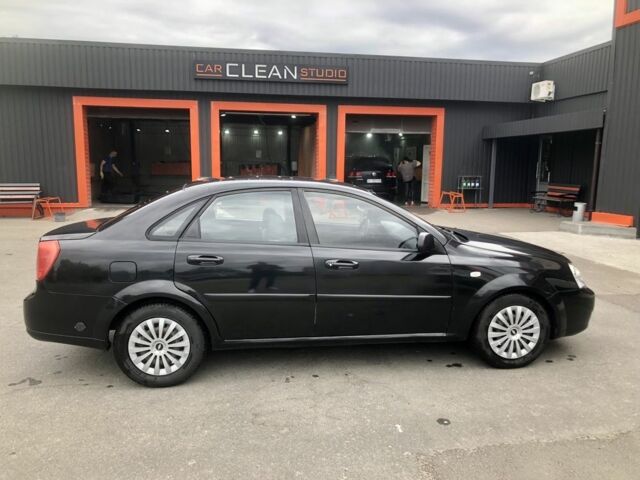 Черный Шевроле Лачетти, объемом двигателя 1.6 л и пробегом 198 тыс. км за 3600 $, фото 2 на Automoto.ua