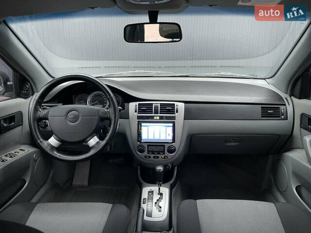 Черный Шевроле Лачетти, объемом двигателя 1.8 л и пробегом 170 тыс. км за 4400 $, фото 6 на Automoto.ua