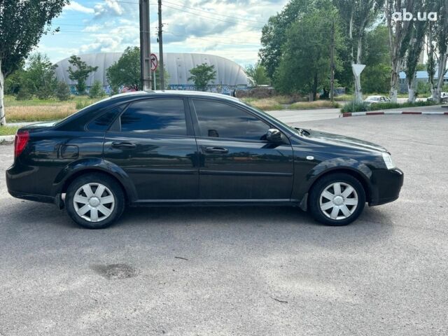 Черный Шевроле Лачетти, объемом двигателя 1.8 л и пробегом 226 тыс. км за 3490 $, фото 5 на Automoto.ua