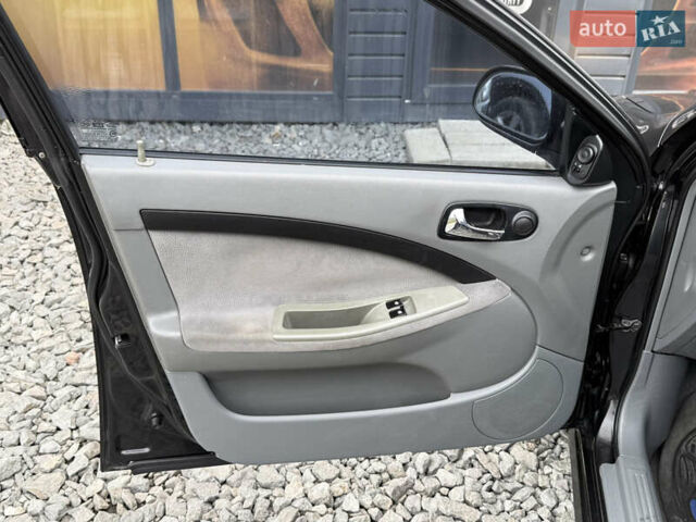 Черный Шевроле Лачетти, объемом двигателя 1.8 л и пробегом 202 тыс. км за 3999 $, фото 36 на Automoto.ua