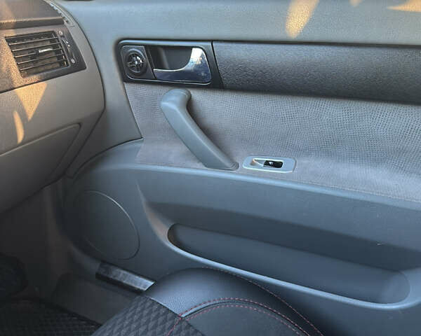 Шевроле Лачетти 2008 в Нововоронцовка на Automoto.ua Черный Шевроле Лачетти, объемом двигателя 1.8 л и пробегом 220 тыс. км за 5000 $, фото 13 на Automoto.ua