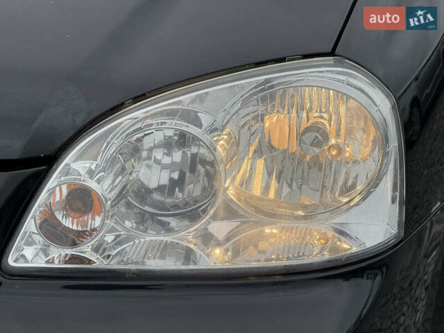 Черный Шевроле Лачетти, объемом двигателя 1.8 л и пробегом 202 тыс. км за 3999 $, фото 9 на Automoto.ua