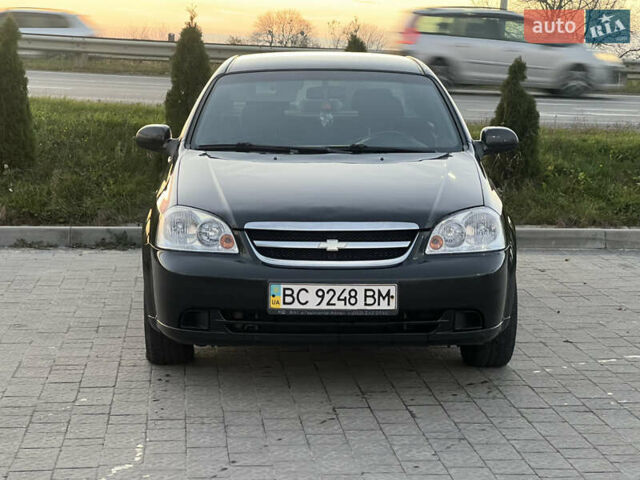 Черный Шевроле Лачетти, объемом двигателя 1.82 л и пробегом 197 тыс. км за 4700 $, фото 2 на Automoto.ua