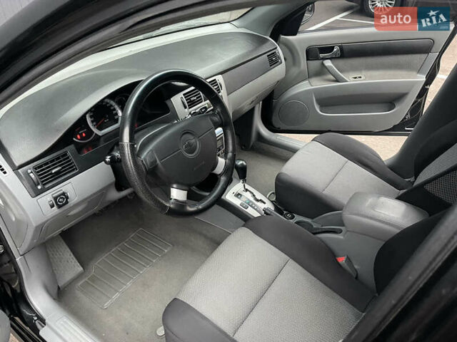 Черный Шевроле Лачетти, объемом двигателя 1.8 л и пробегом 170 тыс. км за 4400 $, фото 12 на Automoto.ua