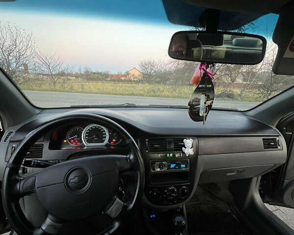 Черный Шевроле Лачетти, объемом двигателя 1.82 л и пробегом 197 тыс. км за 4700 $, фото 13 на Automoto.ua