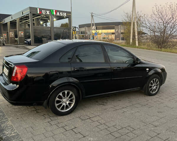 Черный Шевроле Лачетти, объемом двигателя 1.82 л и пробегом 197 тыс. км за 4700 $, фото 5 на Automoto.ua